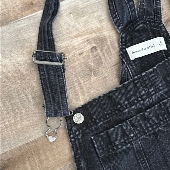 Abercrombie & Fitch Dark Denim Overalls - Picture 4 of 5